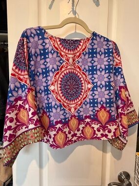 Super colorful patterned crop top with kimono sleeves.